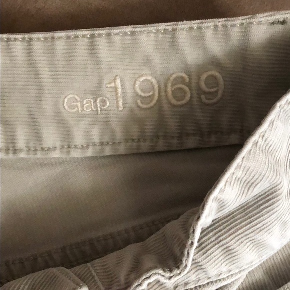 GAP stretchy corduroys 24/00 flare bottom - Picture 3 of 5